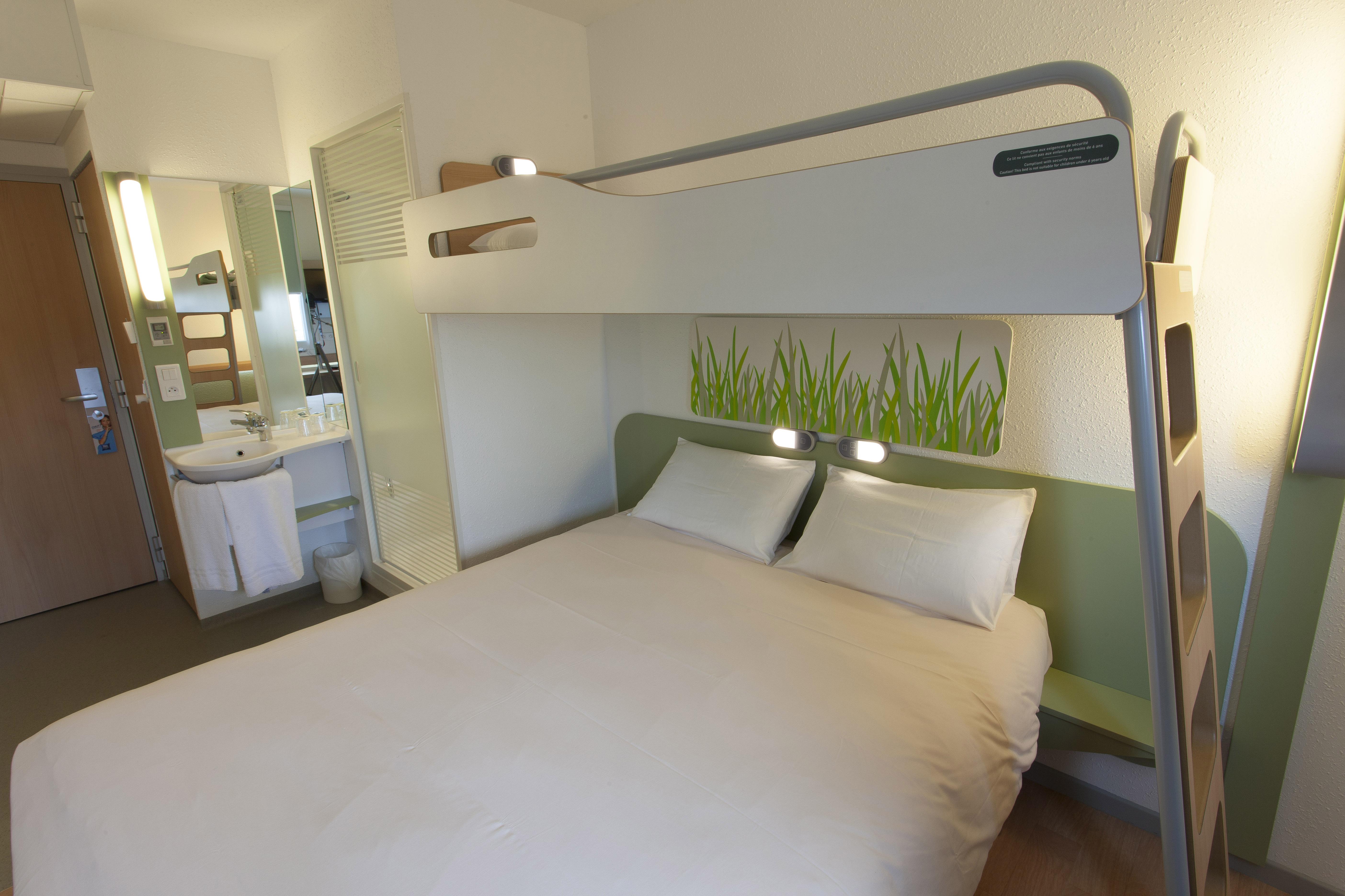 ibis budget Cherbourg - La Glacerie Exterior foto