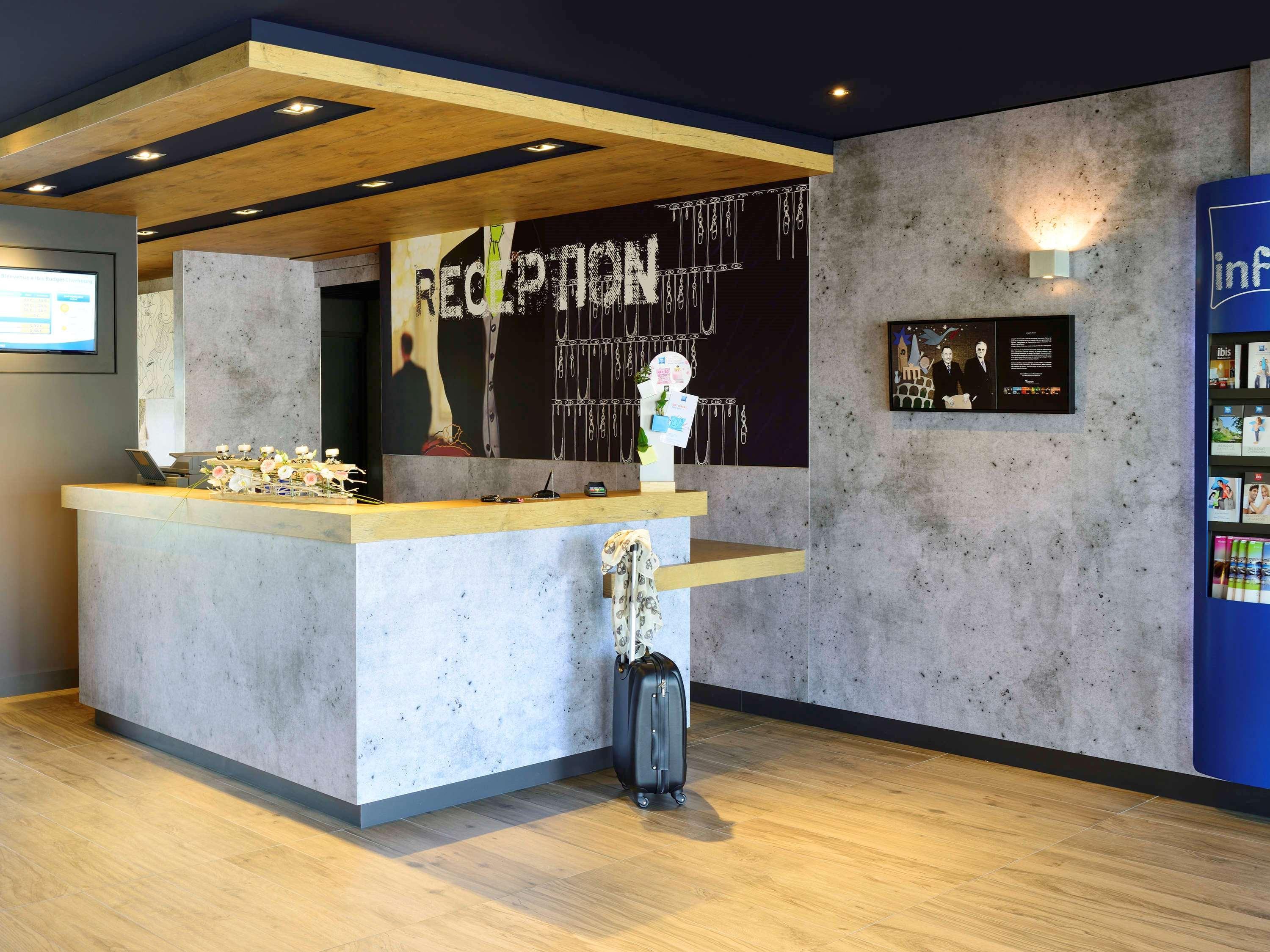ibis budget Cherbourg - La Glacerie Exterior foto