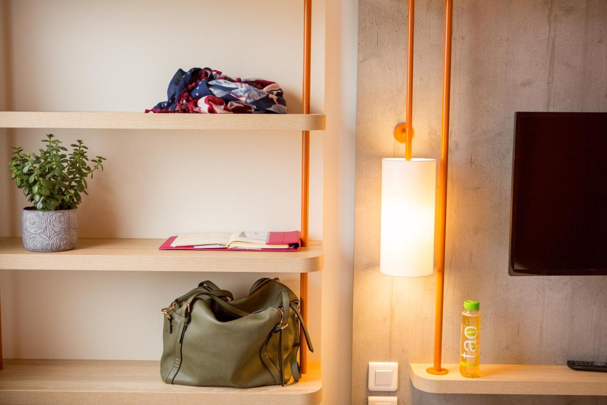 ibis budget Cherbourg - La Glacerie Exterior foto
